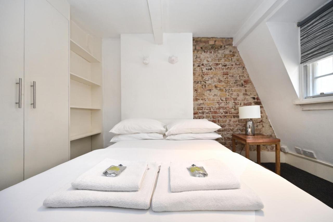 Soho, Piccadilly & Chinatown - Two Bedroom & Two Double Beds Apartment Londres Exterior foto