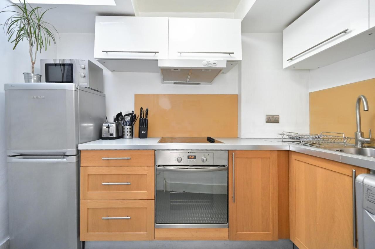 Soho, Piccadilly & Chinatown - Two Bedroom & Two Double Beds Apartment Londres Exterior foto