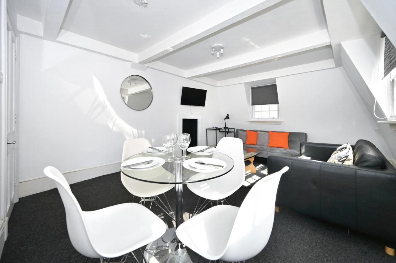 Soho, Piccadilly & Chinatown - Two Bedroom & Two Double Beds Apartment Londres Exterior foto